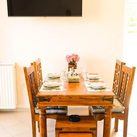 Apartment Sunny Near The Centre Of Chania