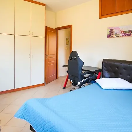 Apartment Sunny Near The Centre Of Chania