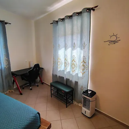 Sunny Near The Centre Of Chania Appartement